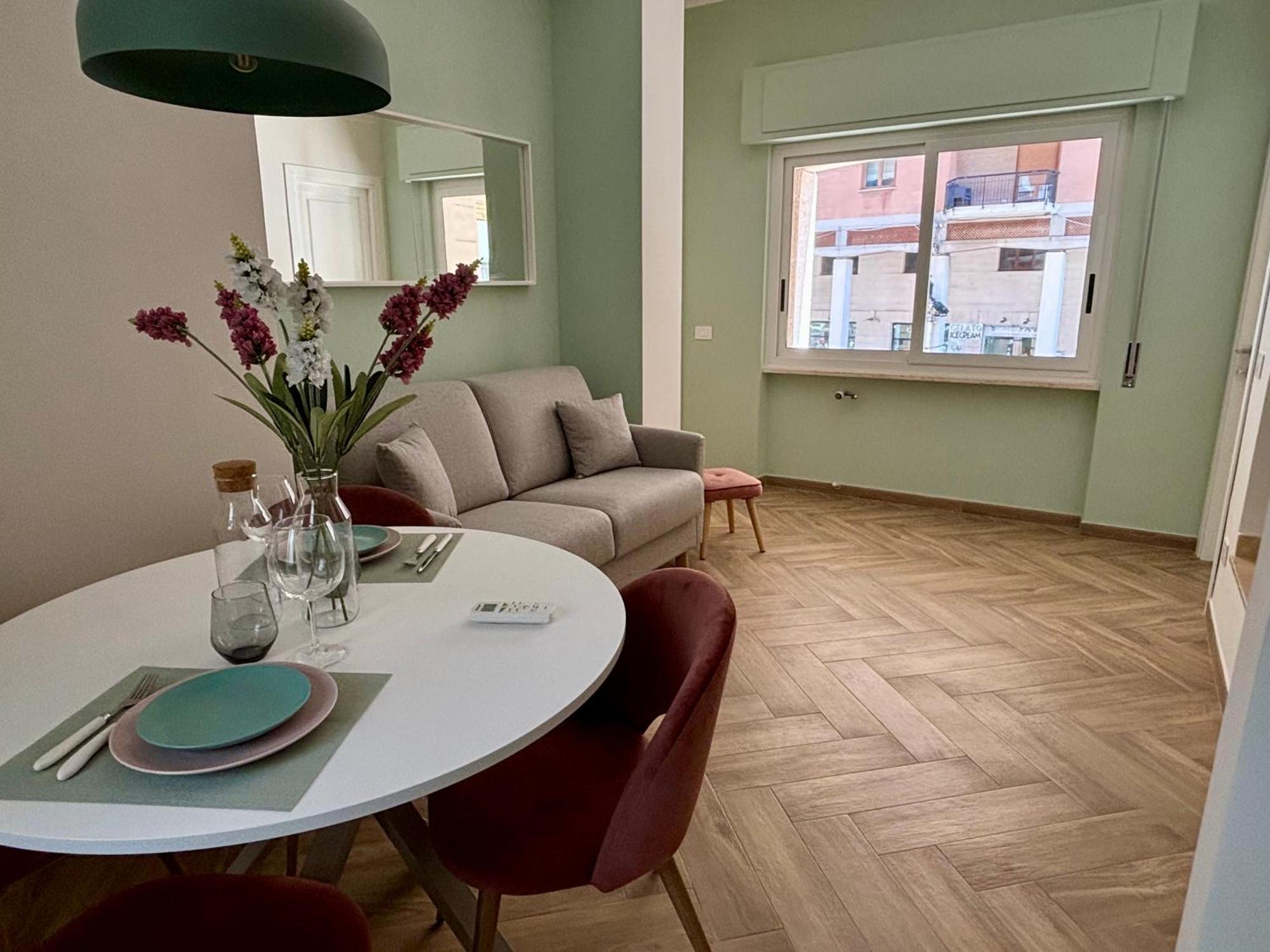 Corso Marconi Boutique Apartment - Luxury Central Apartment Next To The Port Civitavecchia Exterior photo